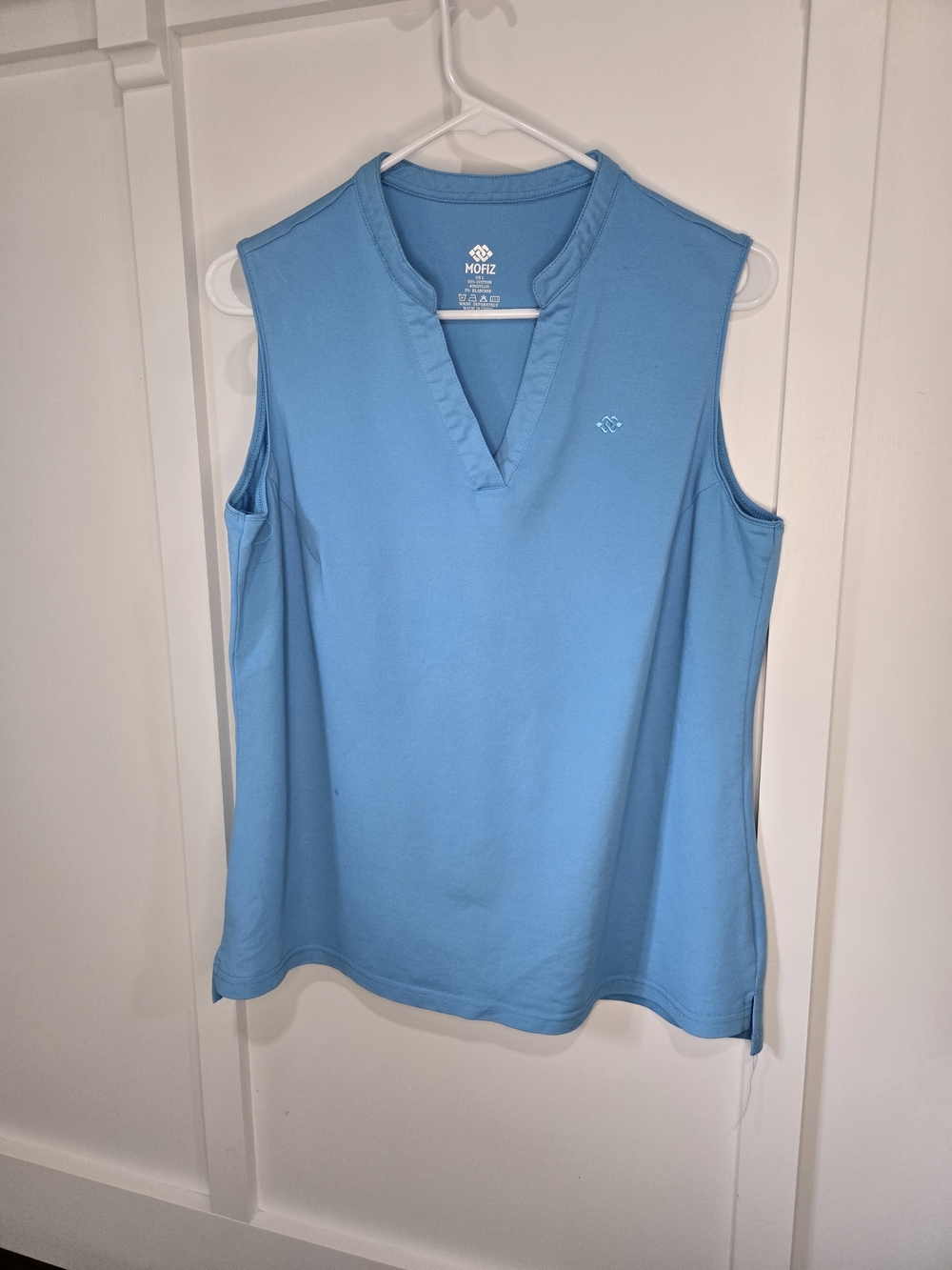 Mofiz Women’s Sky Blue Sleeveless V-Neck Tank